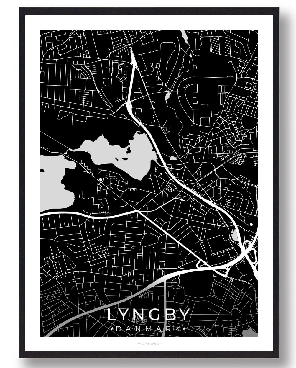 Lyngby   Plakat Sort  Størrelse:   15x21cm  A5