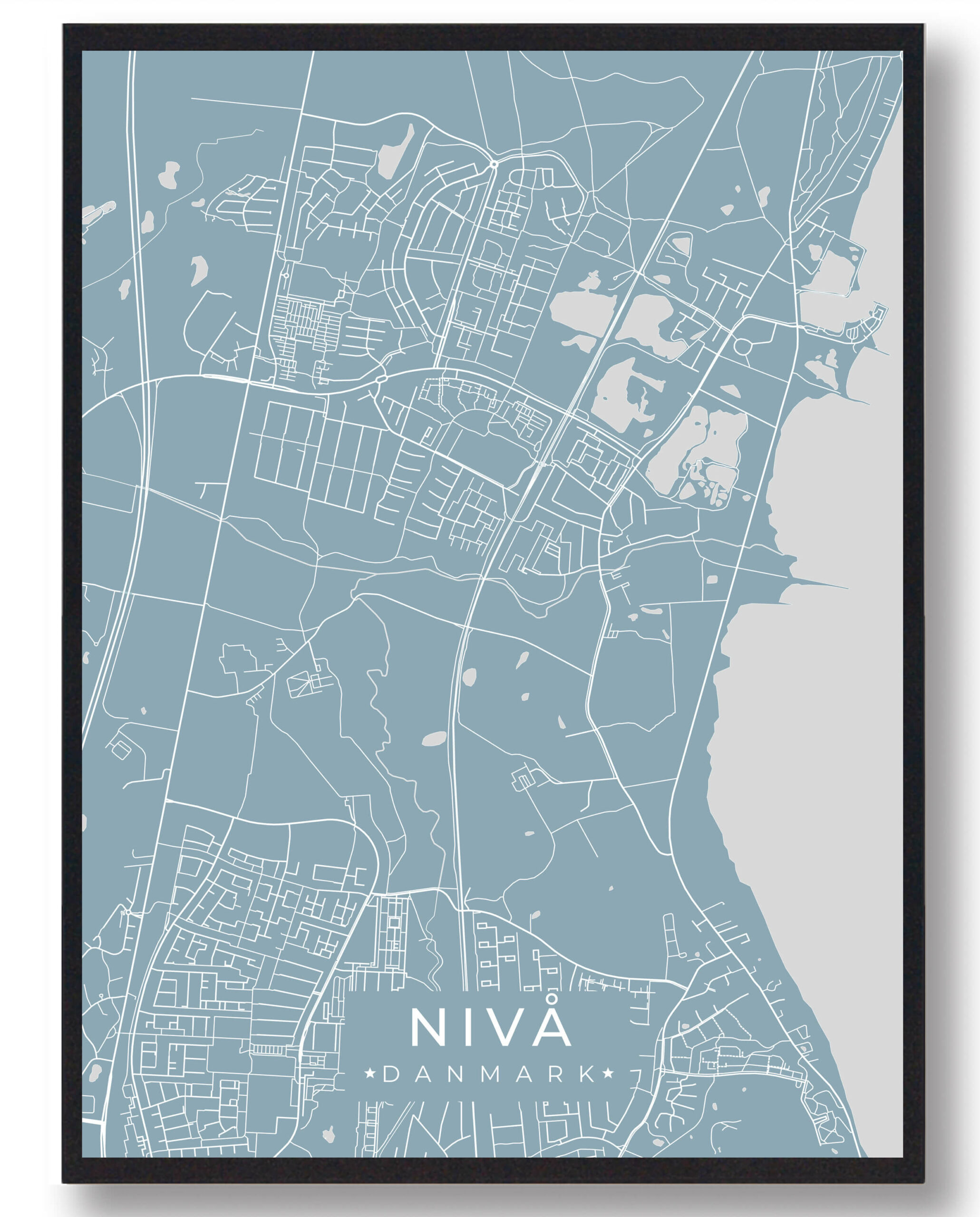 Nivå Plakat Lyseblå  Størrelse:   15x21cm  A5
